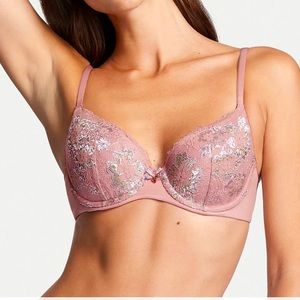 NWT BODY BY VICTORIA BRA